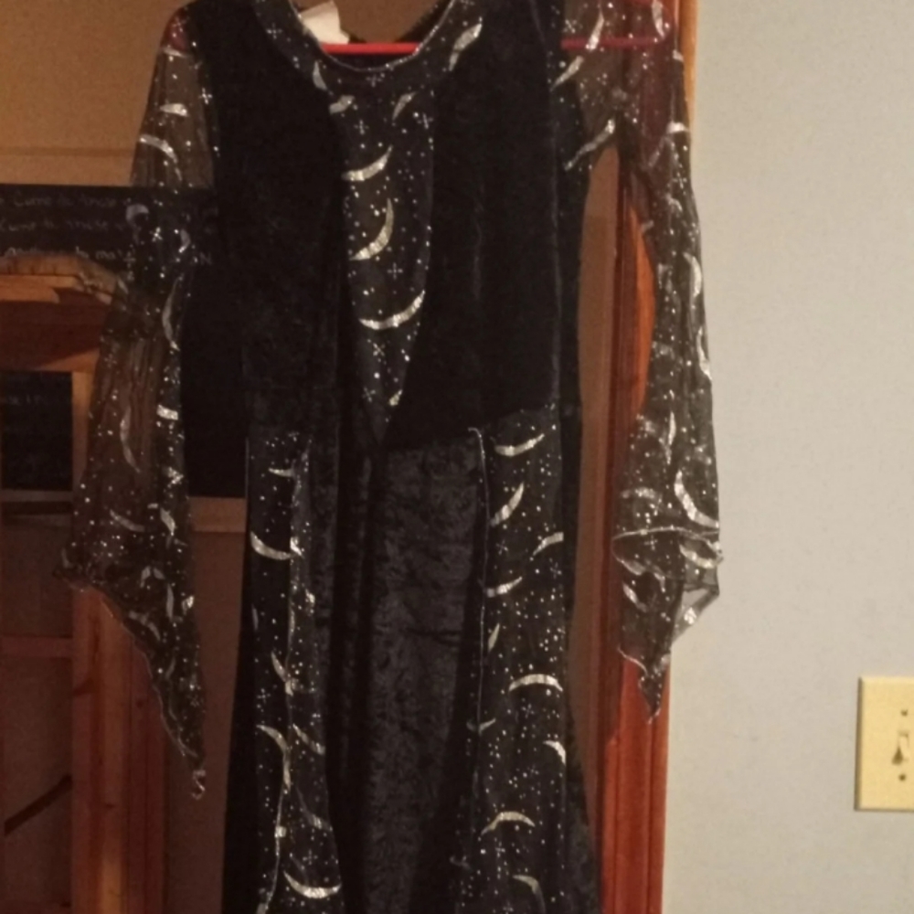 black witch dress